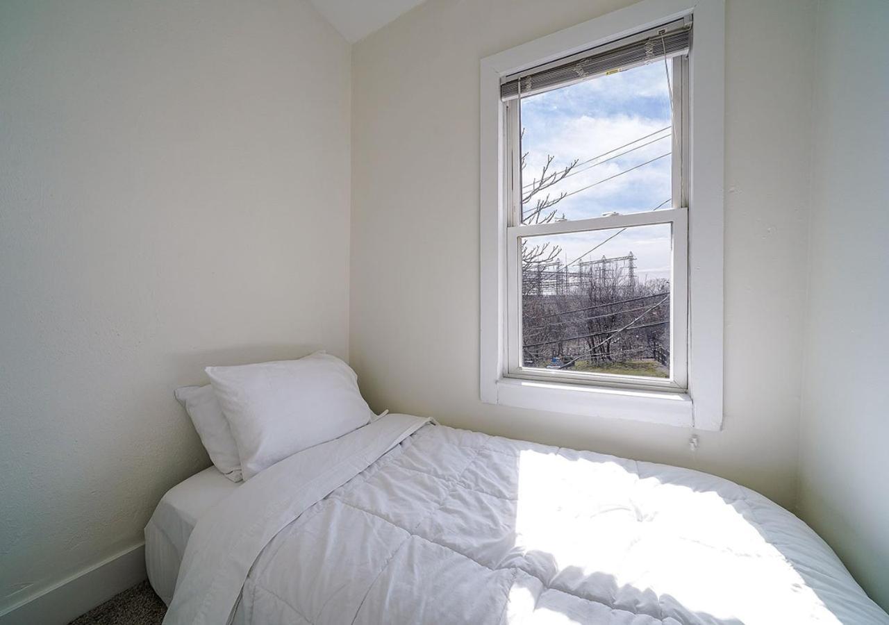 Villa Tremont! 7 Min To Downtown Cleveland Exterior foto