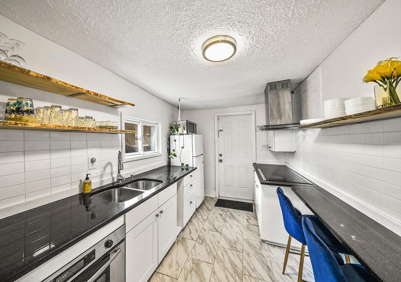Villa Tremont! 7 Min To Downtown Cleveland Exterior foto